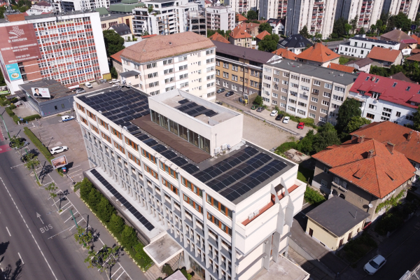 Clădirea Cobco Brașov - Instalare panouri fotovoltaice - Imagine 7