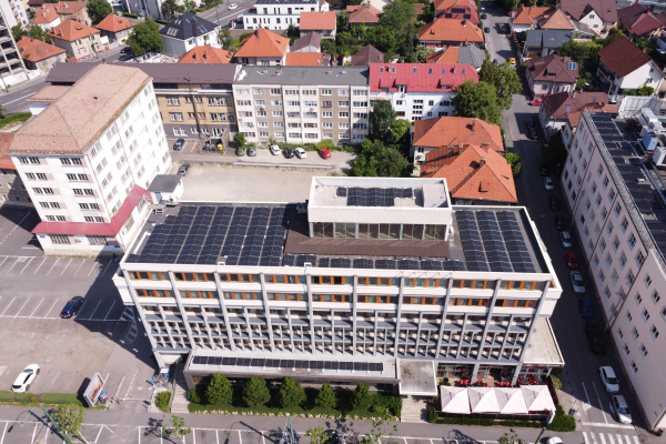 Clădirea Cobco Brașov - Instalare panouri fotovoltaice - Imagine 8